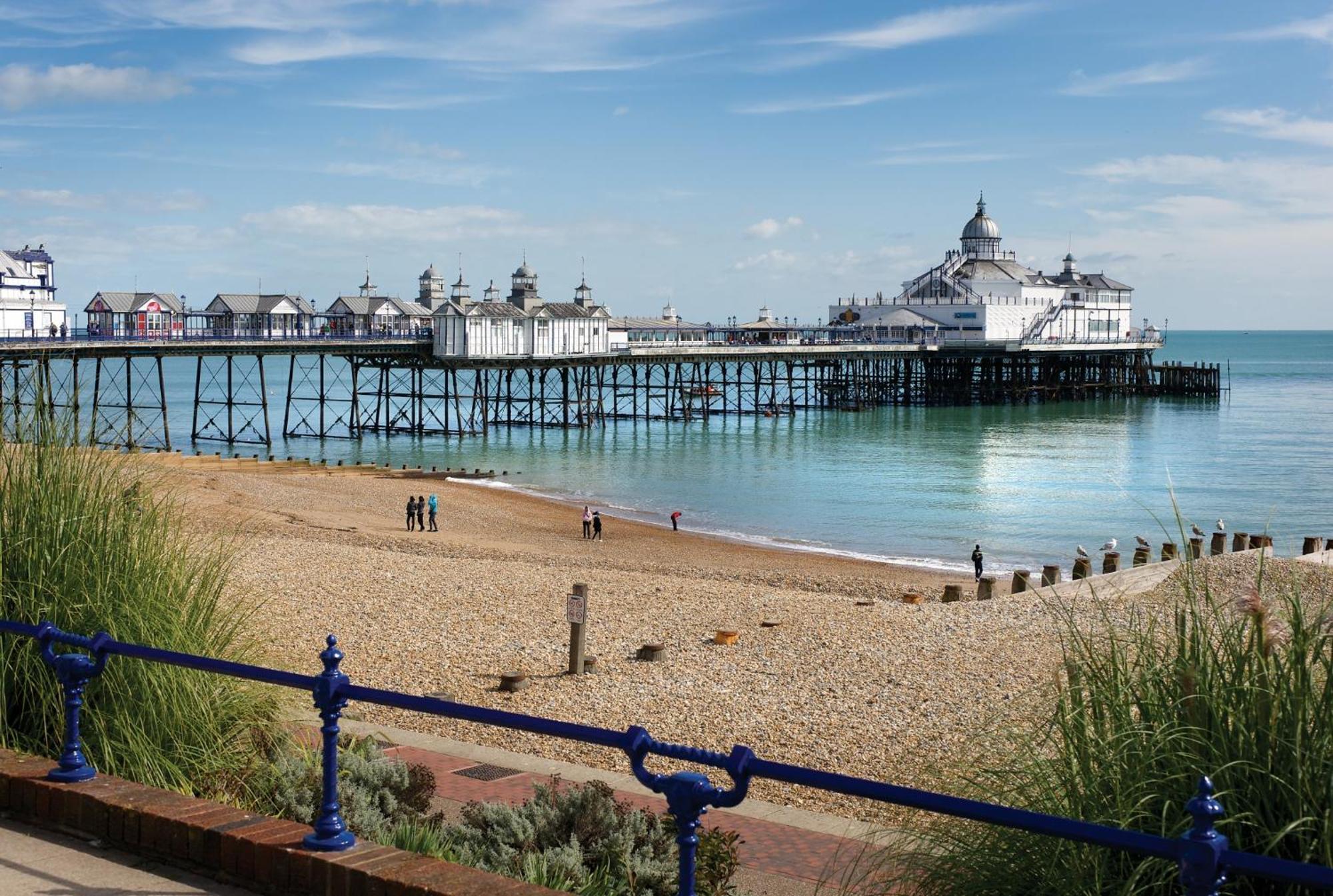 One Bed Apartment, Close To Train, City, Beach And Hospital Long Booking Welcome Eastbourne Exterior foto